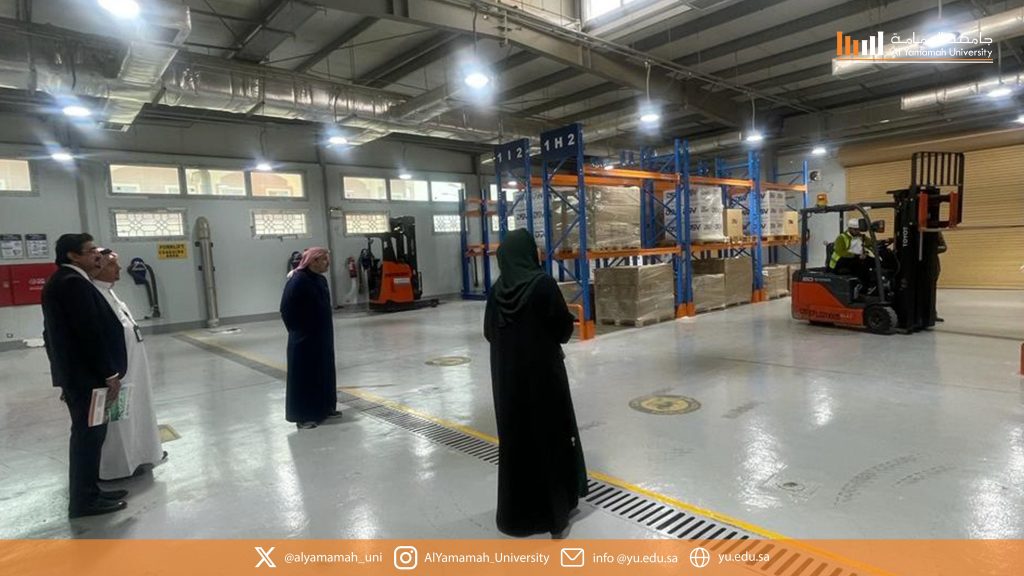 A delegation from the College of Engineering and Architecture visited the Saudi Logistics Academy