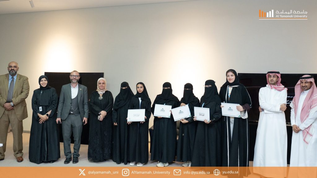 A75184CC D66E 43A0 9400 6D6932F85E38 1